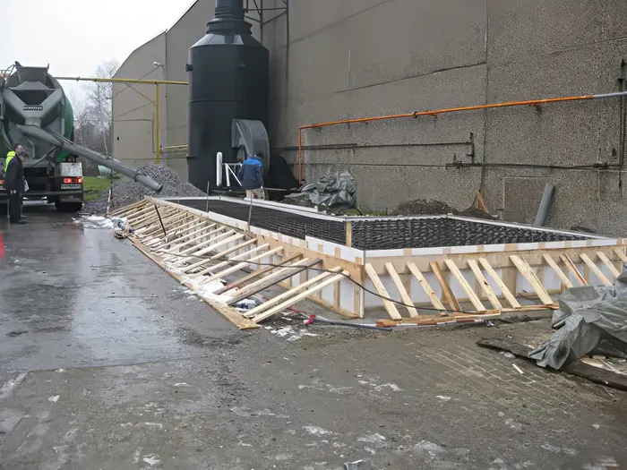 Neubau einer Sohlplatte für Gasbehälter in der Stahlindustrie